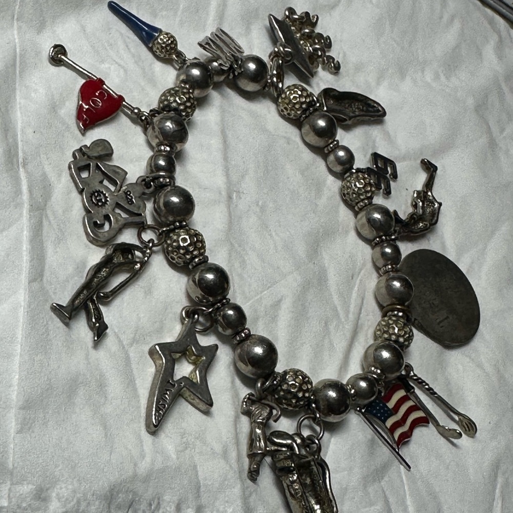 Vintage Charming Sterling Silver golf themed Charm Bracelet - Picture 15 of 16